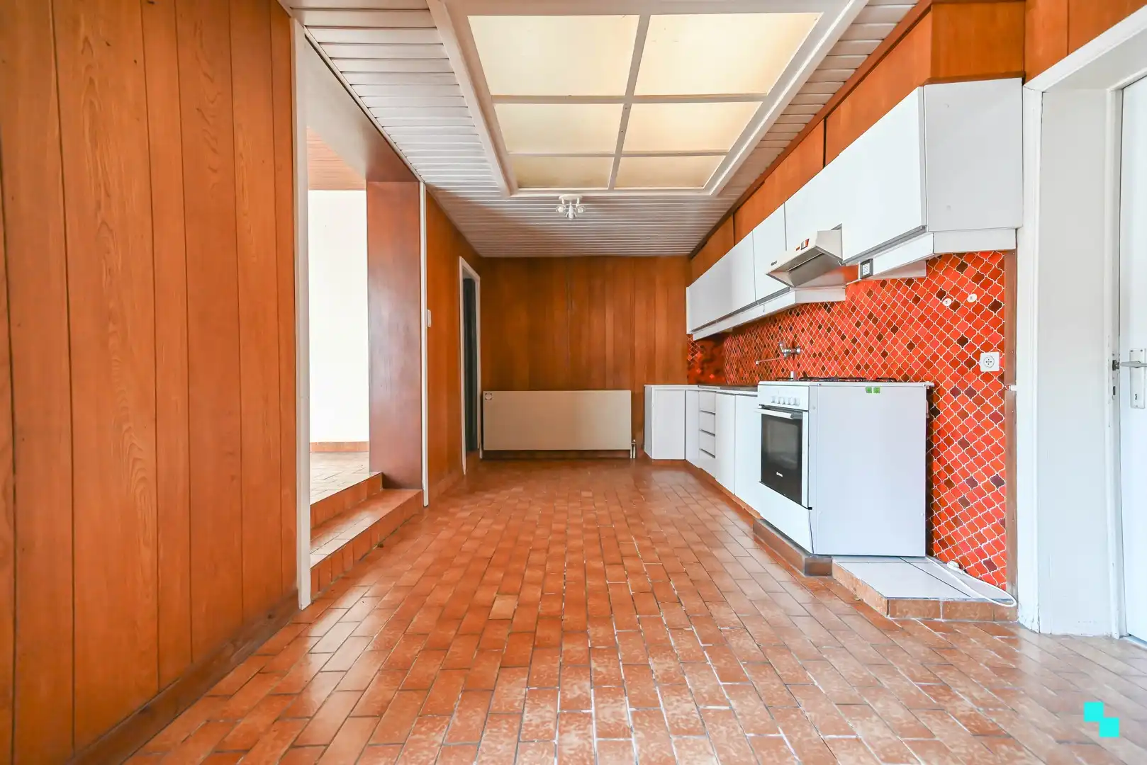 Te renoveren woning met riante garage te Bosmolens foto 7