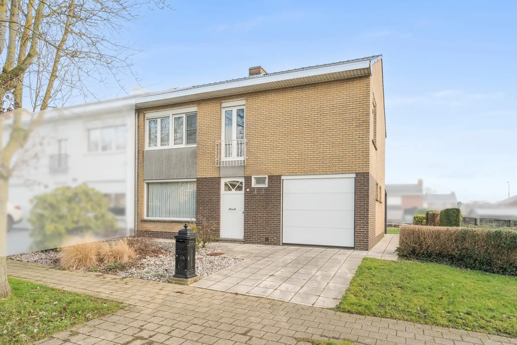 Lichtrijke ruime hoekwoning met 4 slaapkamers, veranda en garage foto 22