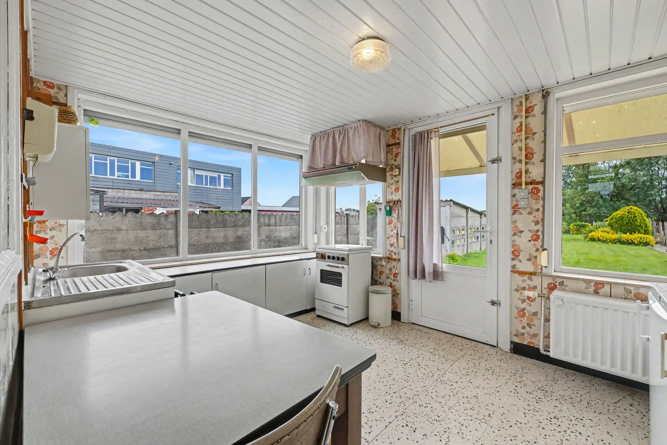 Charmante herenwoning met authentieke elementen, grote tuin en weide op 17a 70ca foto 14