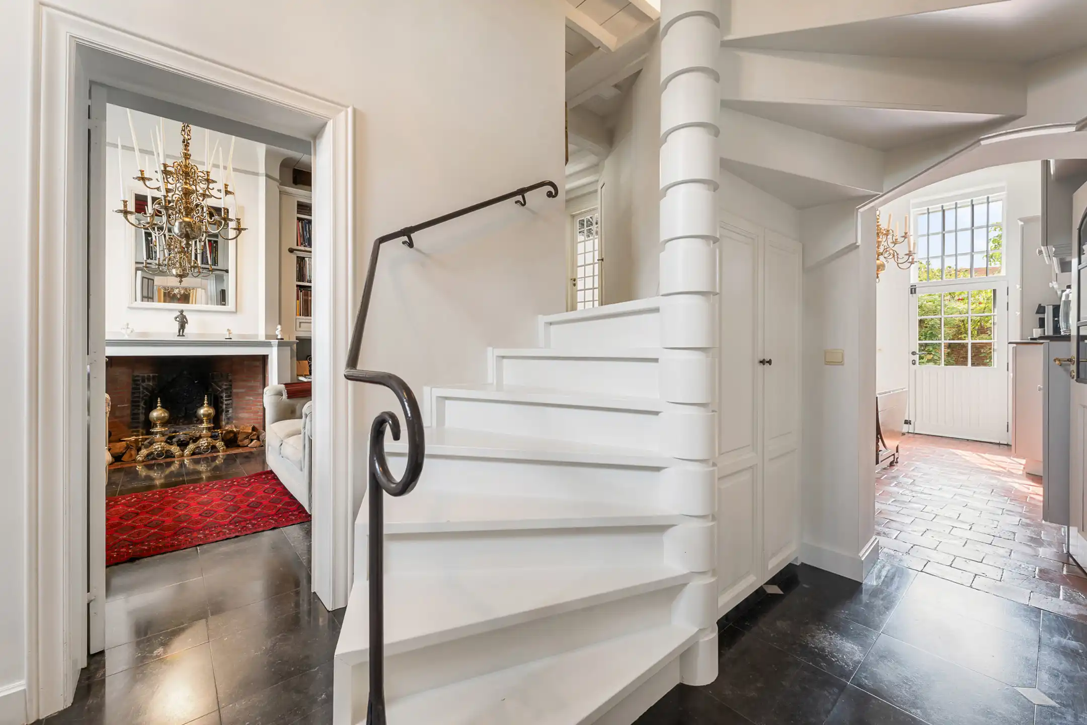 Historische herenhuis in het Begijnhof van Hoogstraten foto 18