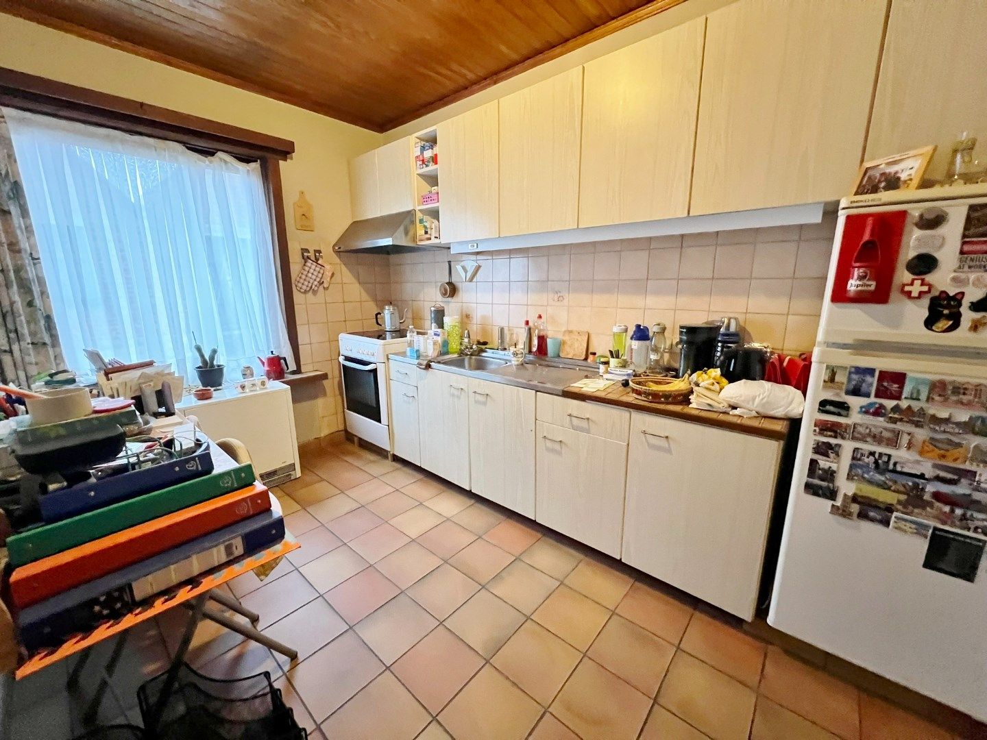 Opbrengsteigendom met appartement en 4 garages op TOPLIGGING! foto 6