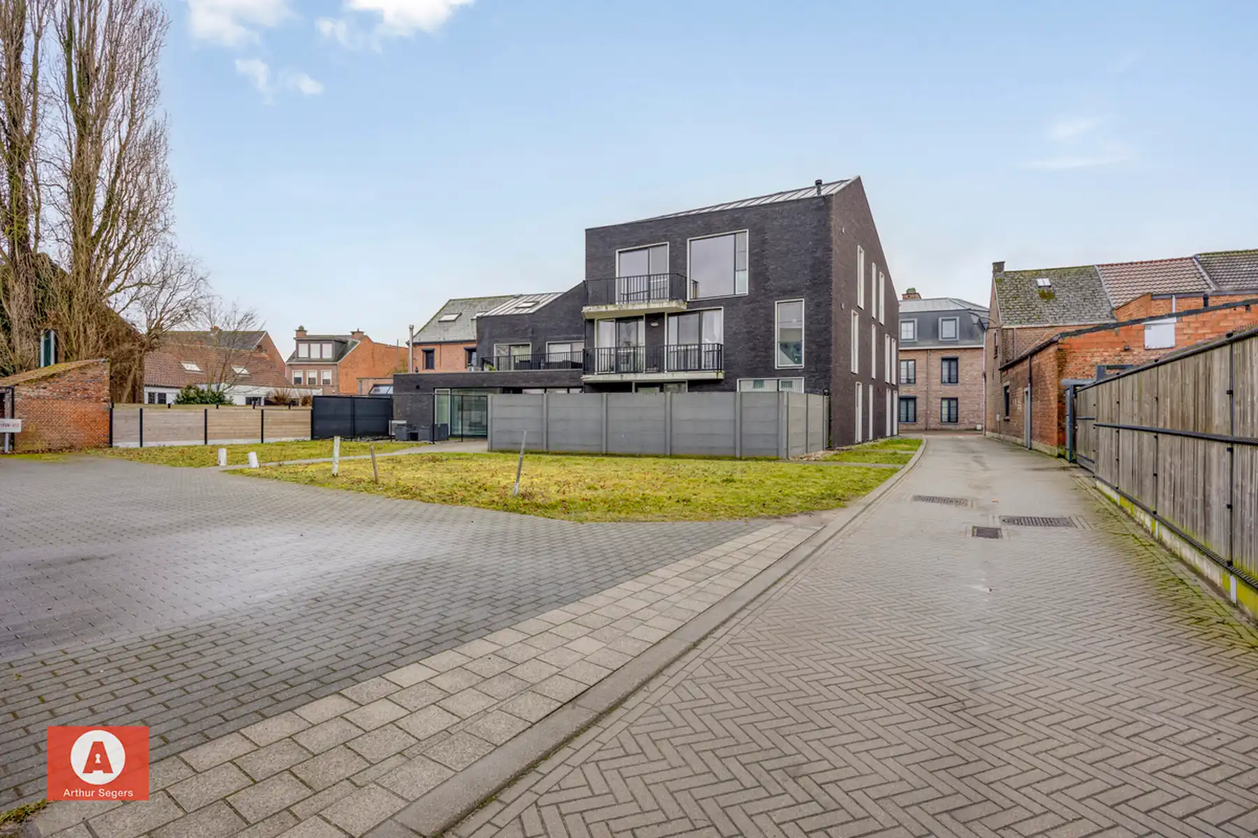 Energiezuinig appartement + autostaanplaats + kelder-berging foto 24