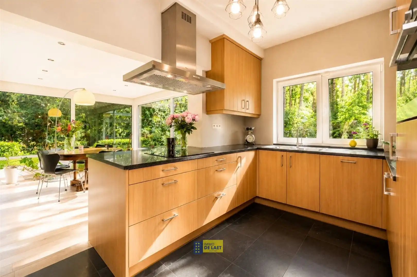 Charmante villa grenzend aan de Kalmthoutse Heide foto 7