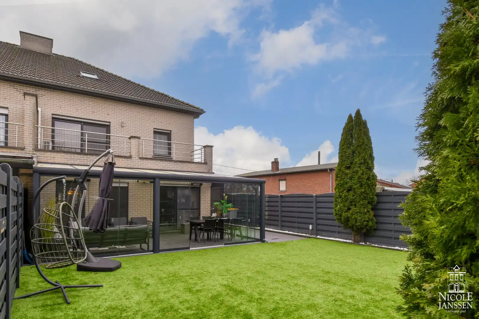 Ruime instapklare gezinswoning met tuin en grote kelder foto 21