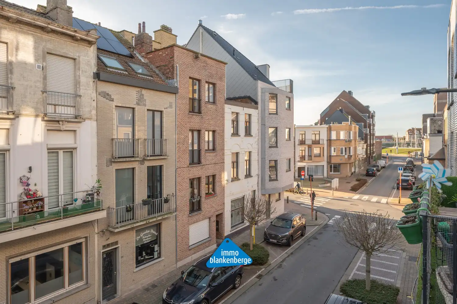 Gemeubeld 1 slaapkamer appartement op centrale rustige ligging. foto 3