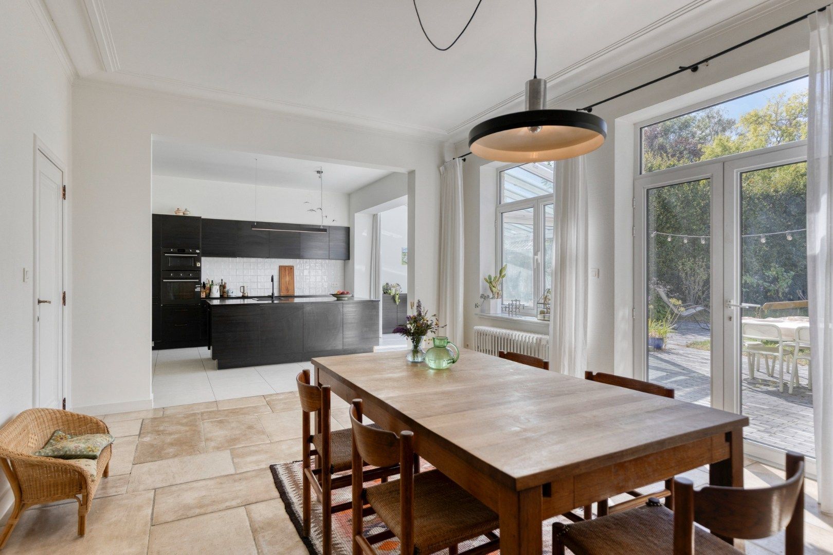 TE HUUR - Op zoek naar een stijlvol en uniek herenhuis met 5 slpk in hartje Merchtem? Welkom Home! foto 7