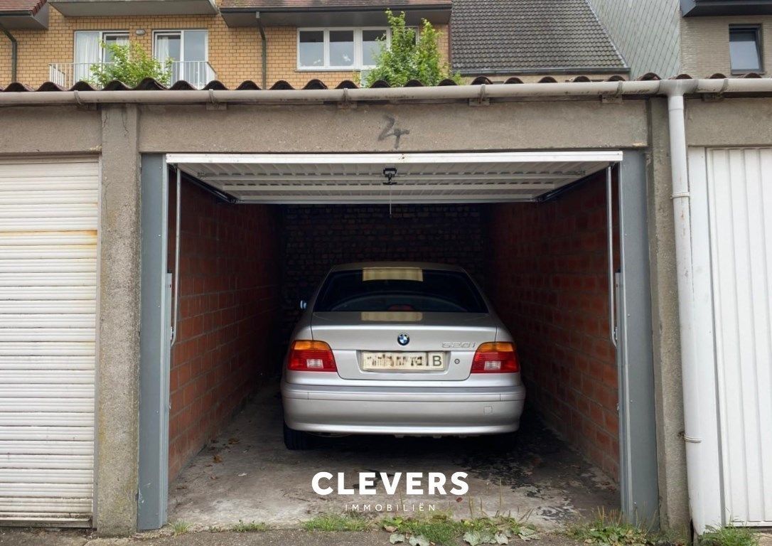 Afgesloten garagebox op gelijkvloers (geen syndicus kosten) foto 2
