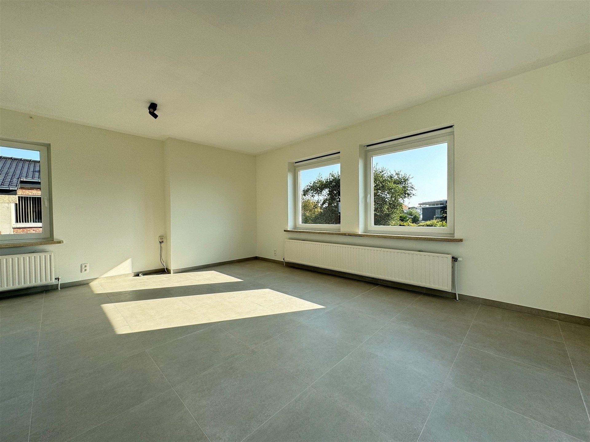 Zeer interessant gelegen appartement met tuin en garage op eerste verdieping. foto 3
