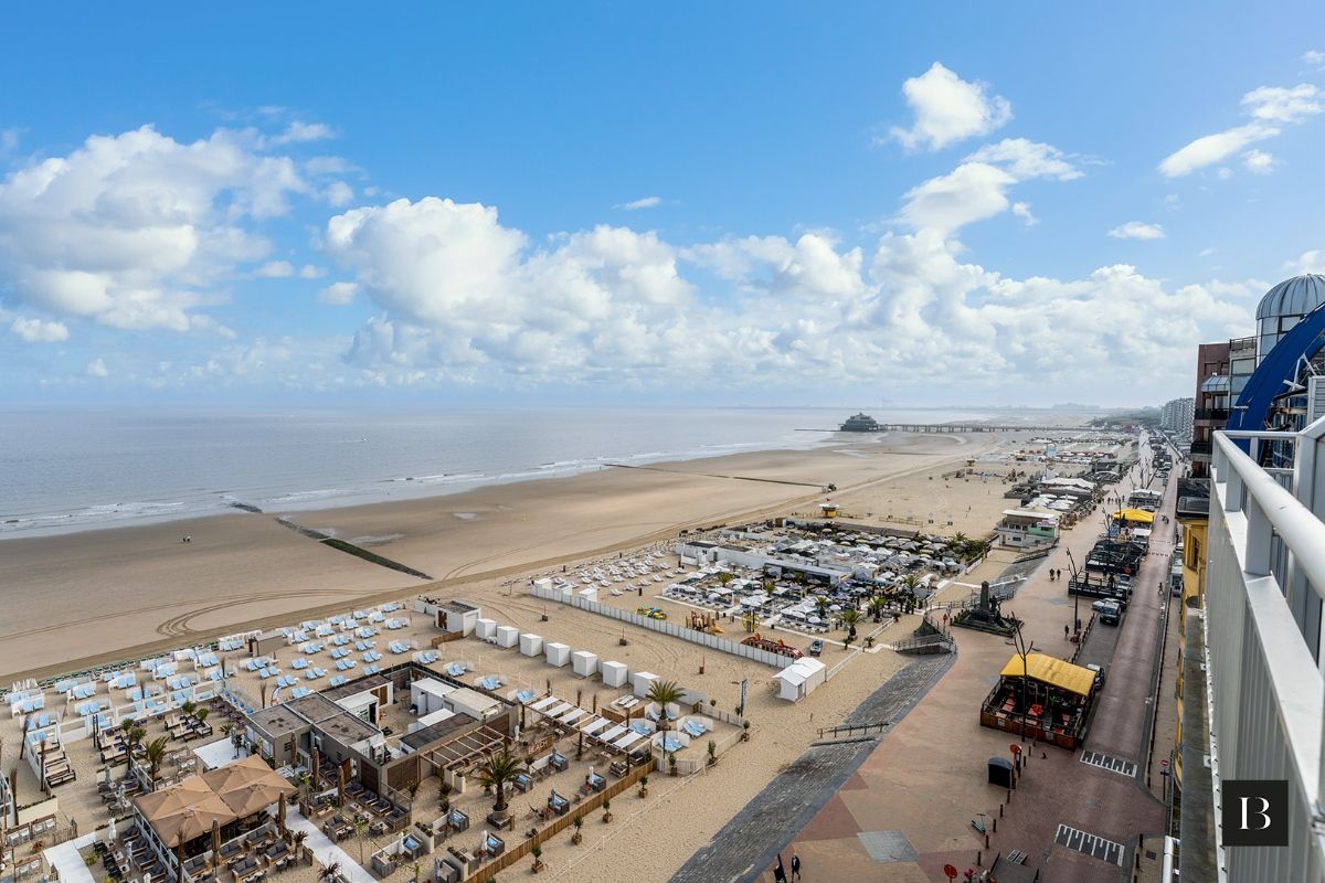 Prachtig penthouse op de zeedijk te Blankenberge foto 7