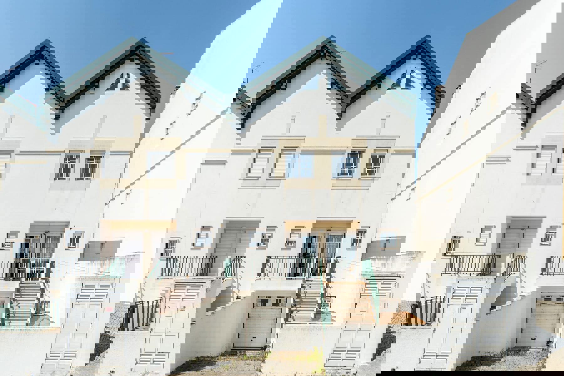 Goed onderhouden, instapklare woning te Peniche. foto 2