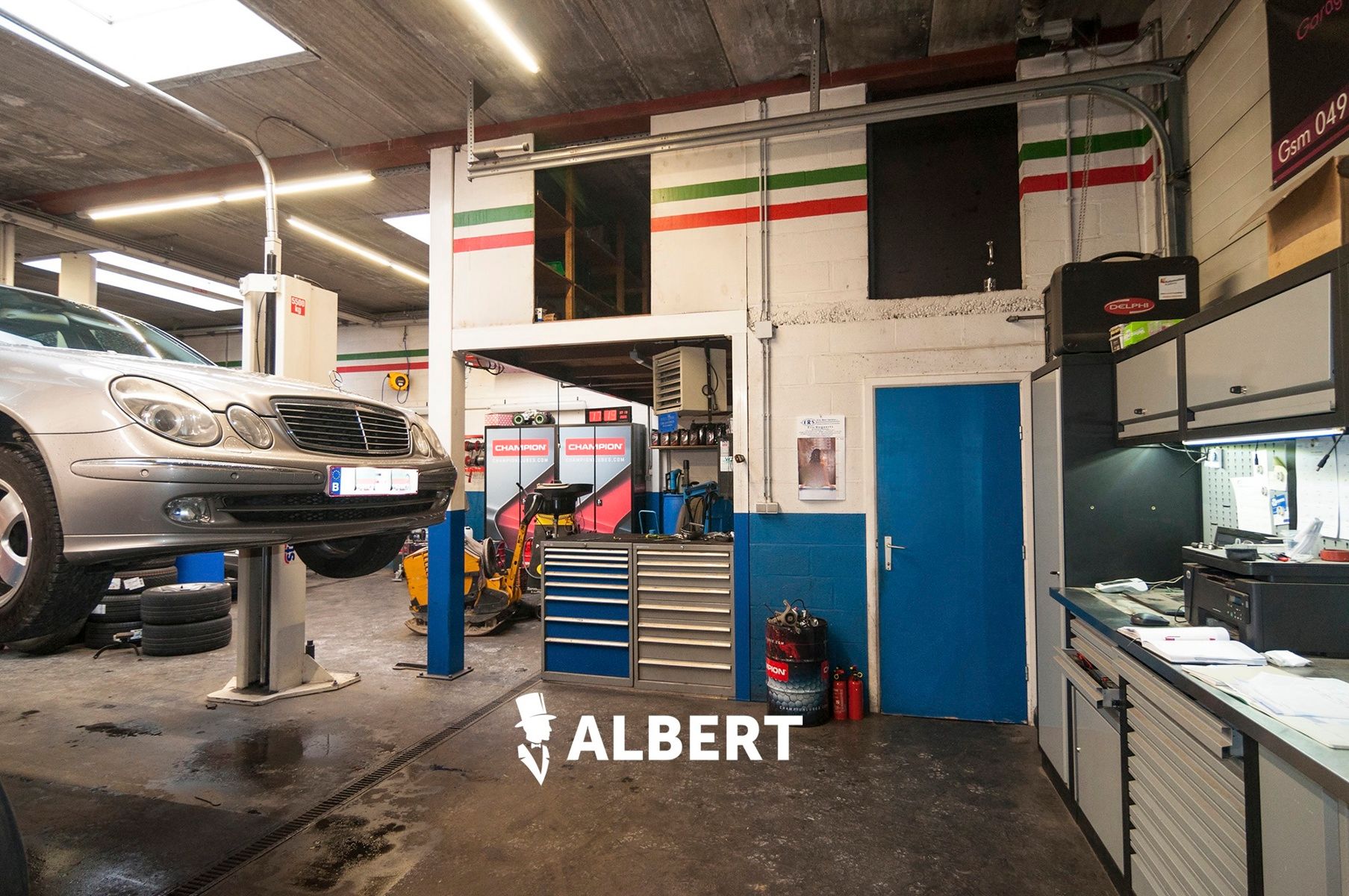 Instapklare woning met grote tuin en garage/magazijnruimte foto 32