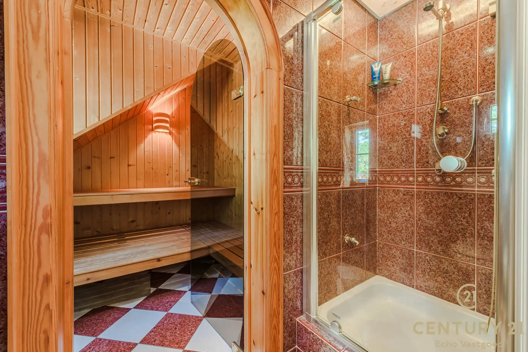 Karaktervol landhuis met prachtige tuin van ca 4209m² foto 23