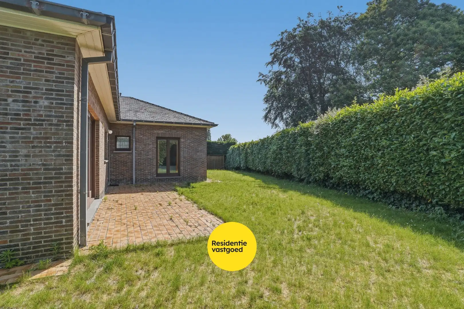 Vrijstaande bungalow met 3 slaapkamers, ruime garage en zonnige tuin foto 20