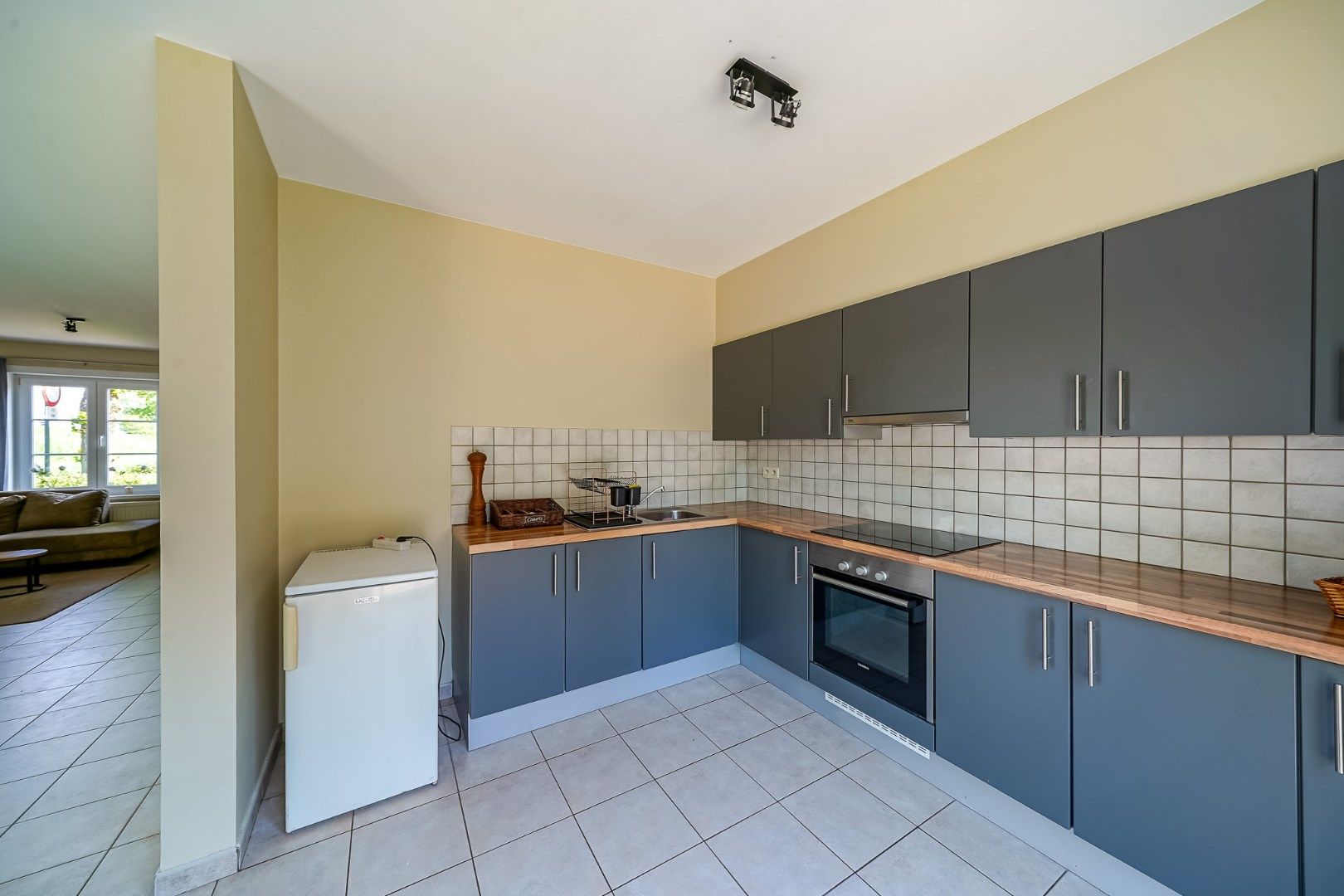 Instapklare halfopen bebouwing met 3 slaapkamers in Oostende foto 9