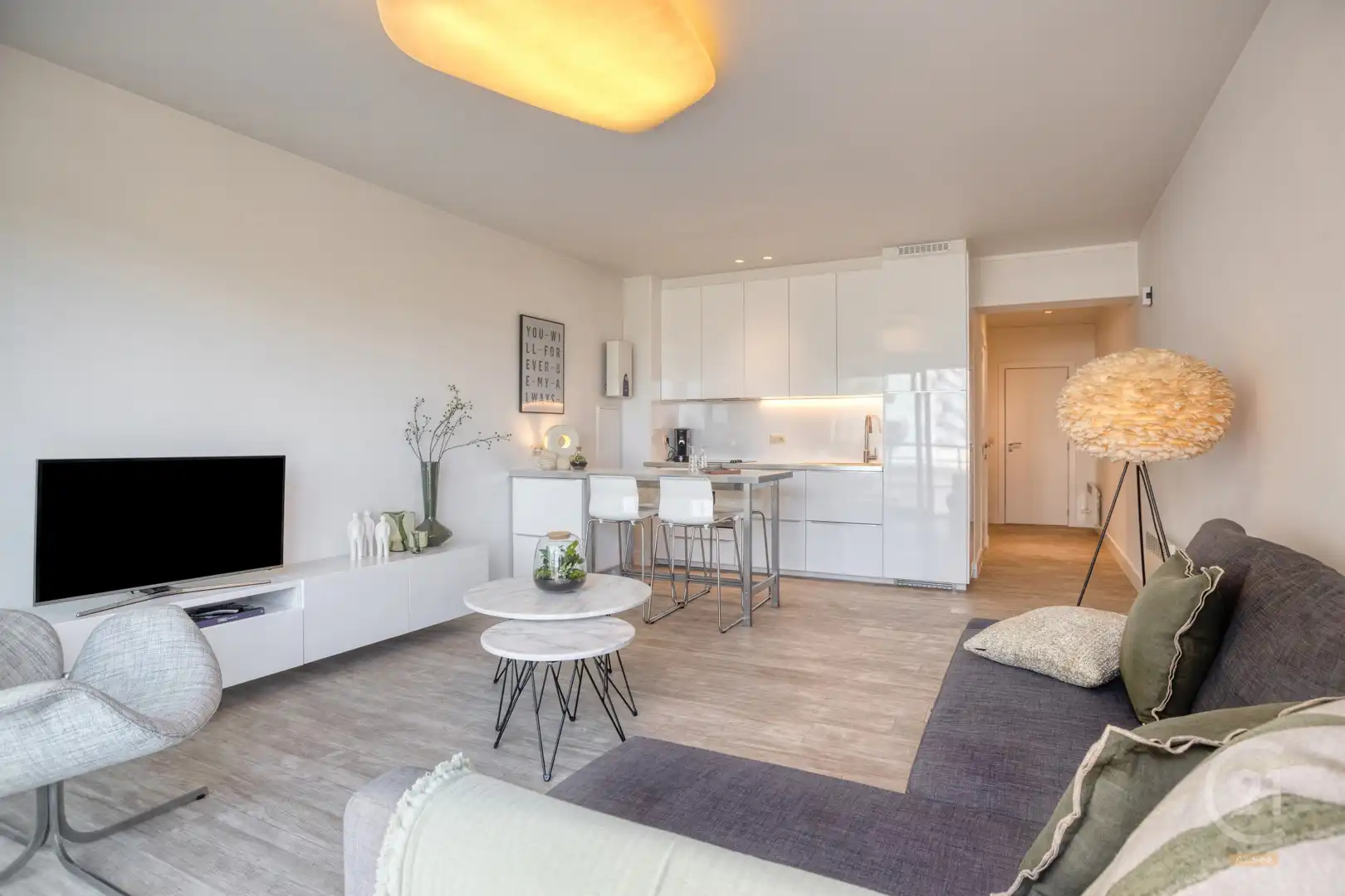 Instapklaar appartement met zijdelings zeezicht op toplocatie in Middelkerke foto 3