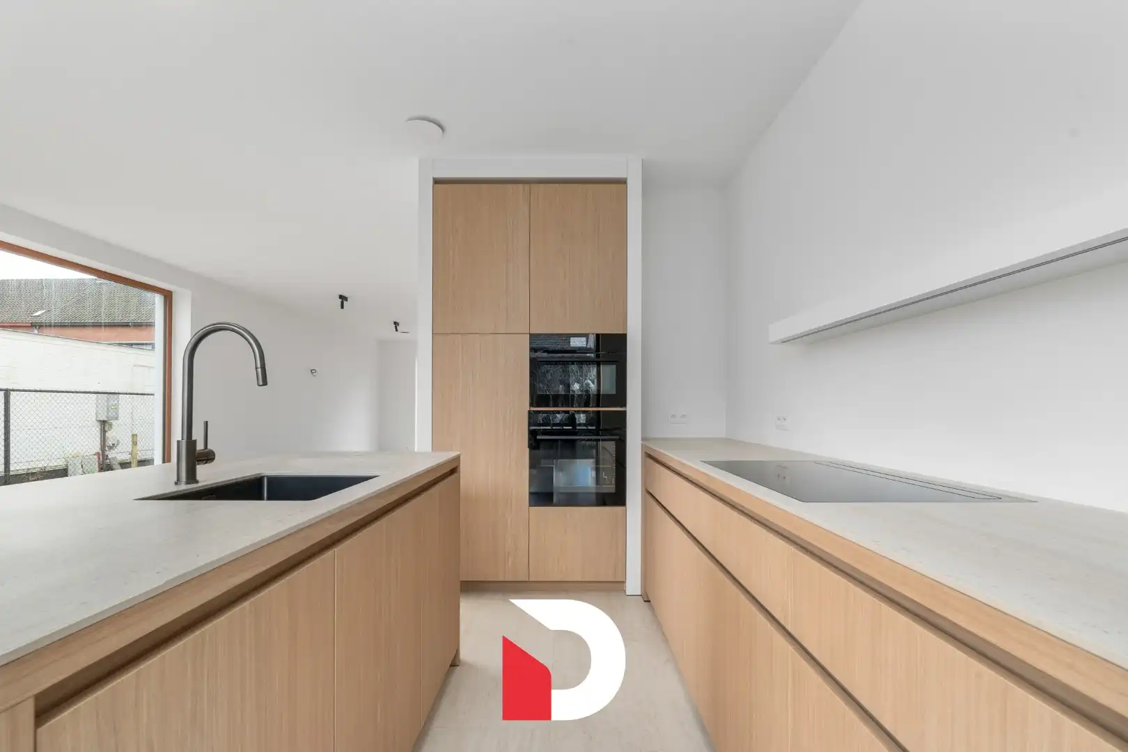 Vrijstaande villa in centrum Brugge in een oase van groen.  foto 8