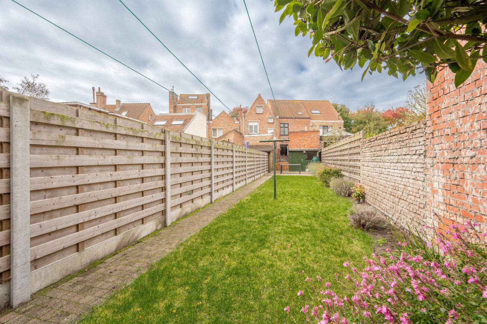 Rustig gelegen woning met potentieel in hartje Brugge foto 11