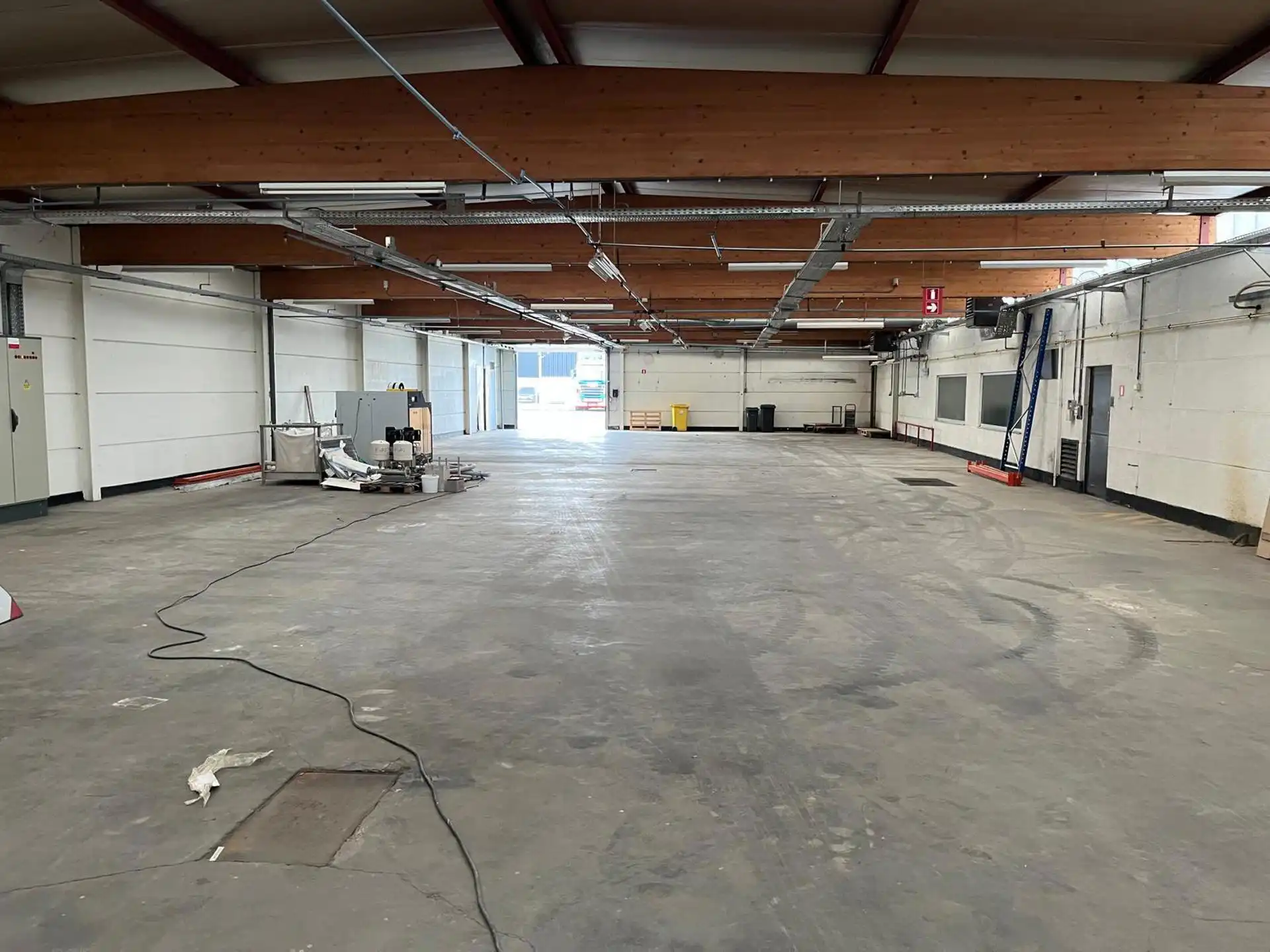 Magazijn 580m² foto 2