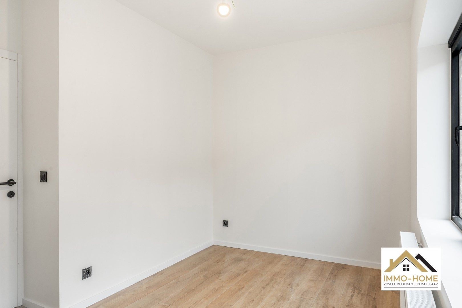 Gerenoveerde woning op topligging foto 16