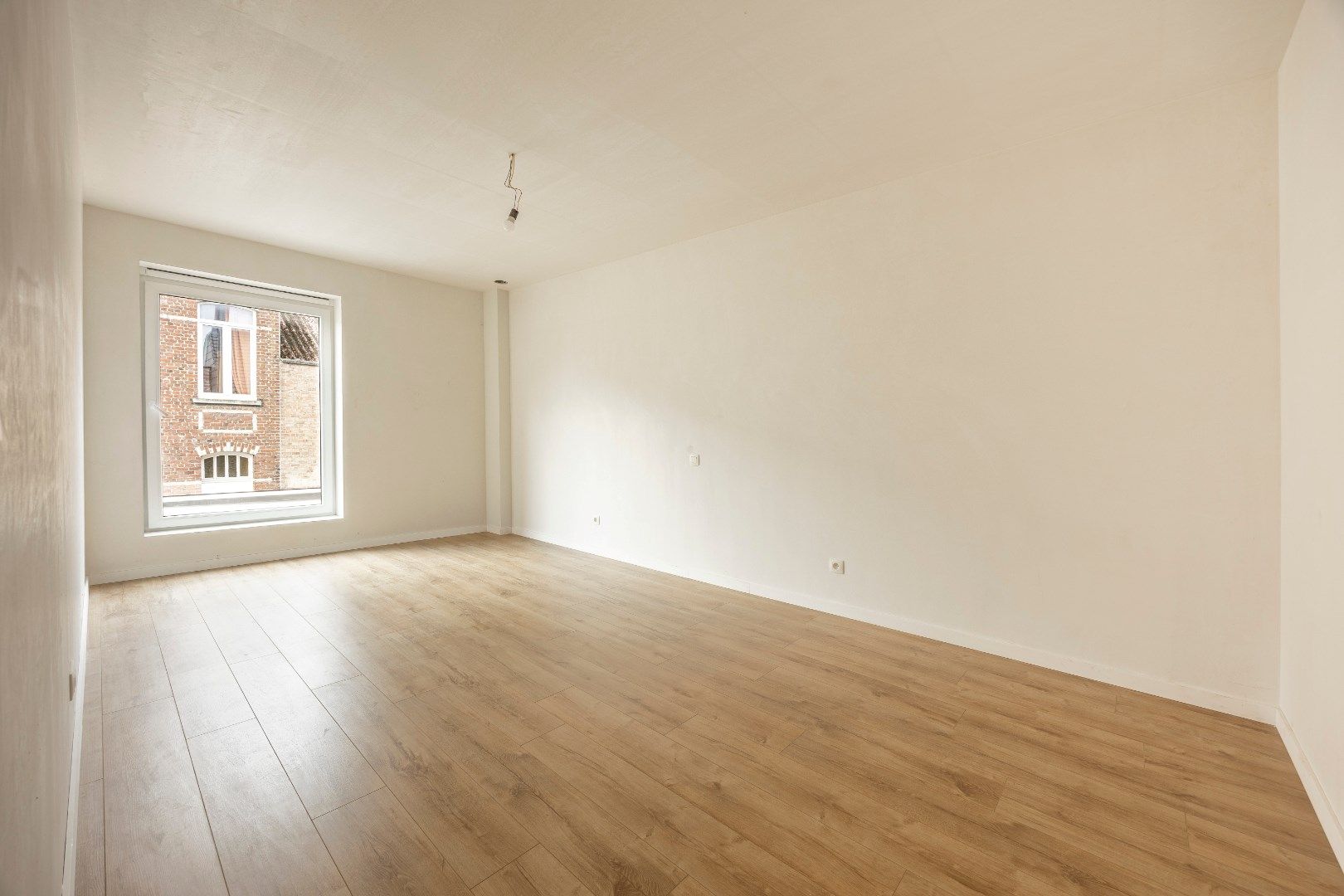 Nieuwbouwwoning met 4 slaapkamers, inpandige garage en tuin in Avelgem. foto 12