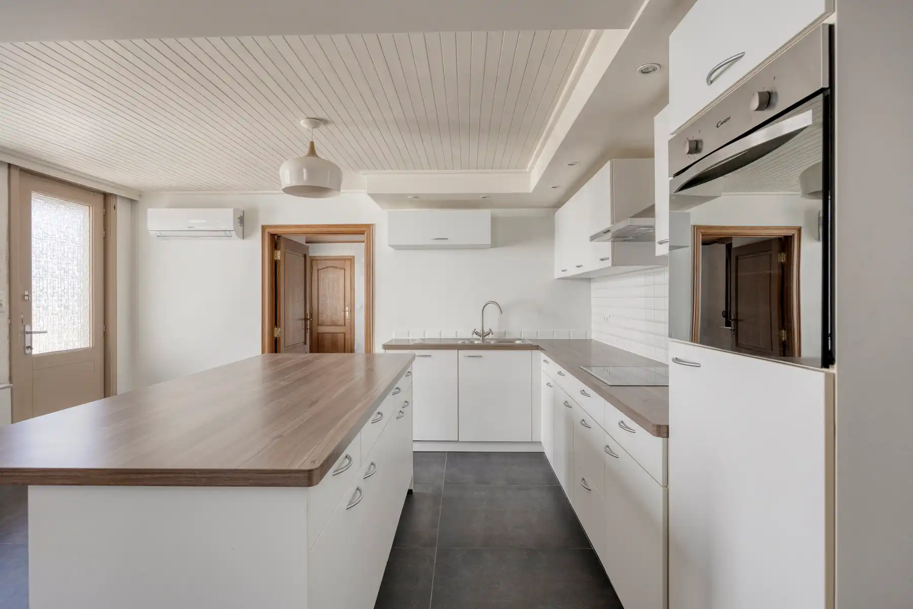 Zeer leuke woning in het dorpscentrum van Nederhasselt foto 8
