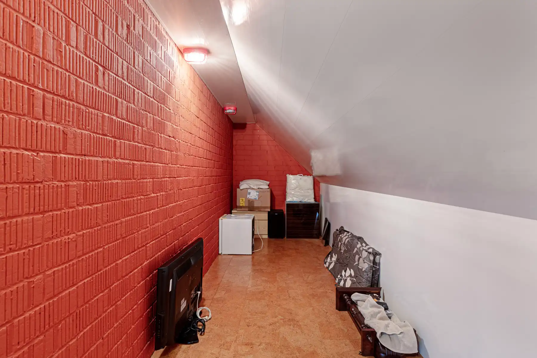 Ruime villa met LOODS! foto 12