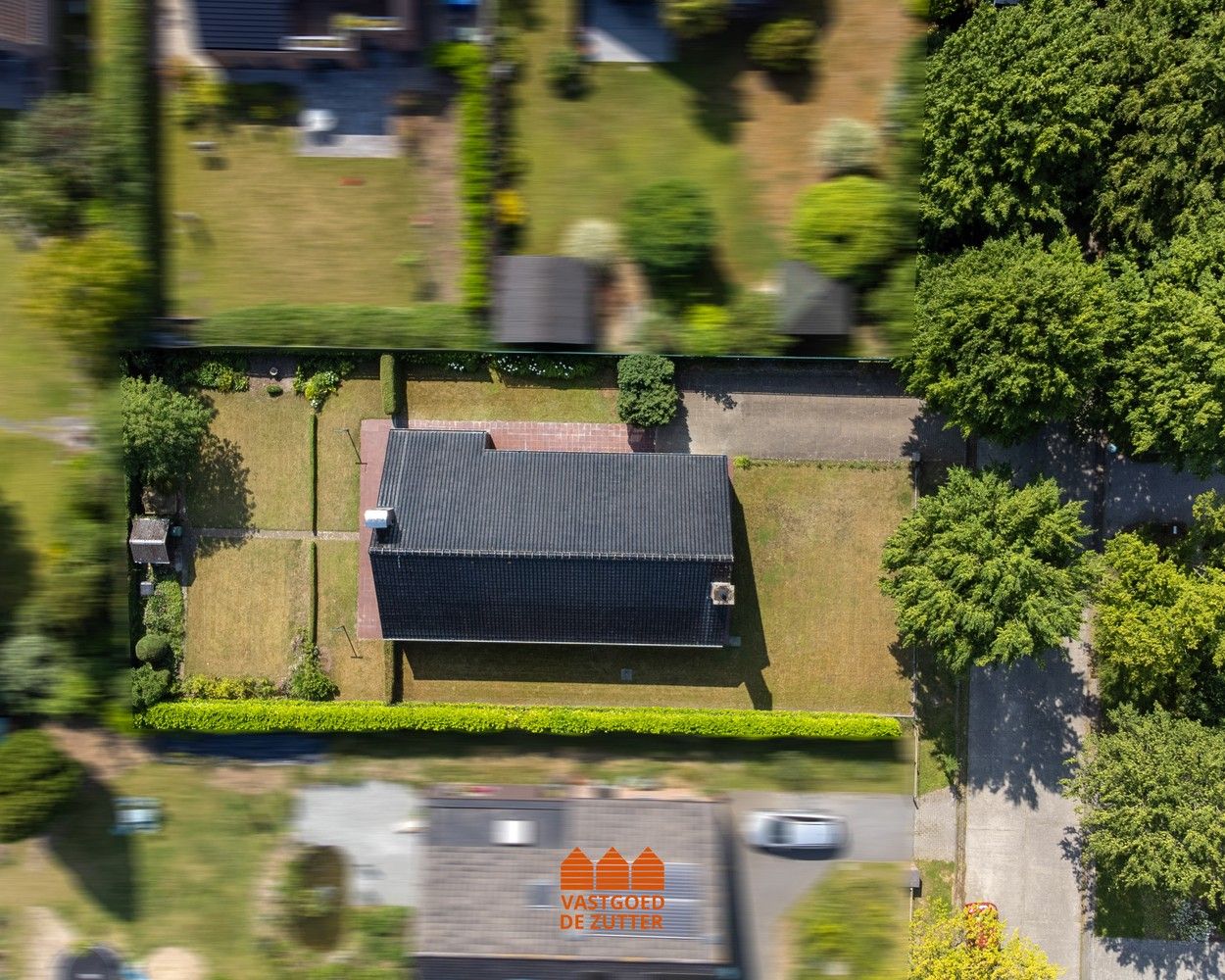 Ruime woning met potentieel en zuidgerichte tuin in doodlopende straat foto 30