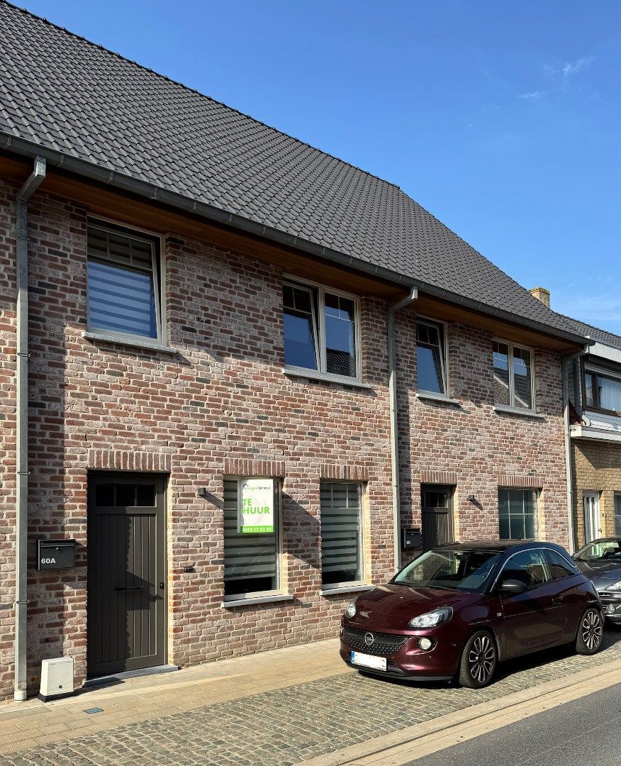 Woning met 4 slaapkamers en garage te Koekelare foto {{pictureIndex}}