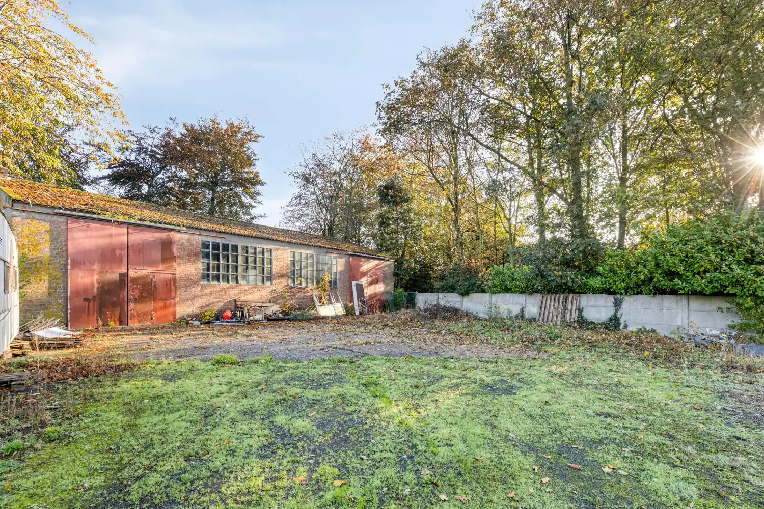 Uniek perceel met villa, loods en uitbreidingsmogelijkheiden foto 30