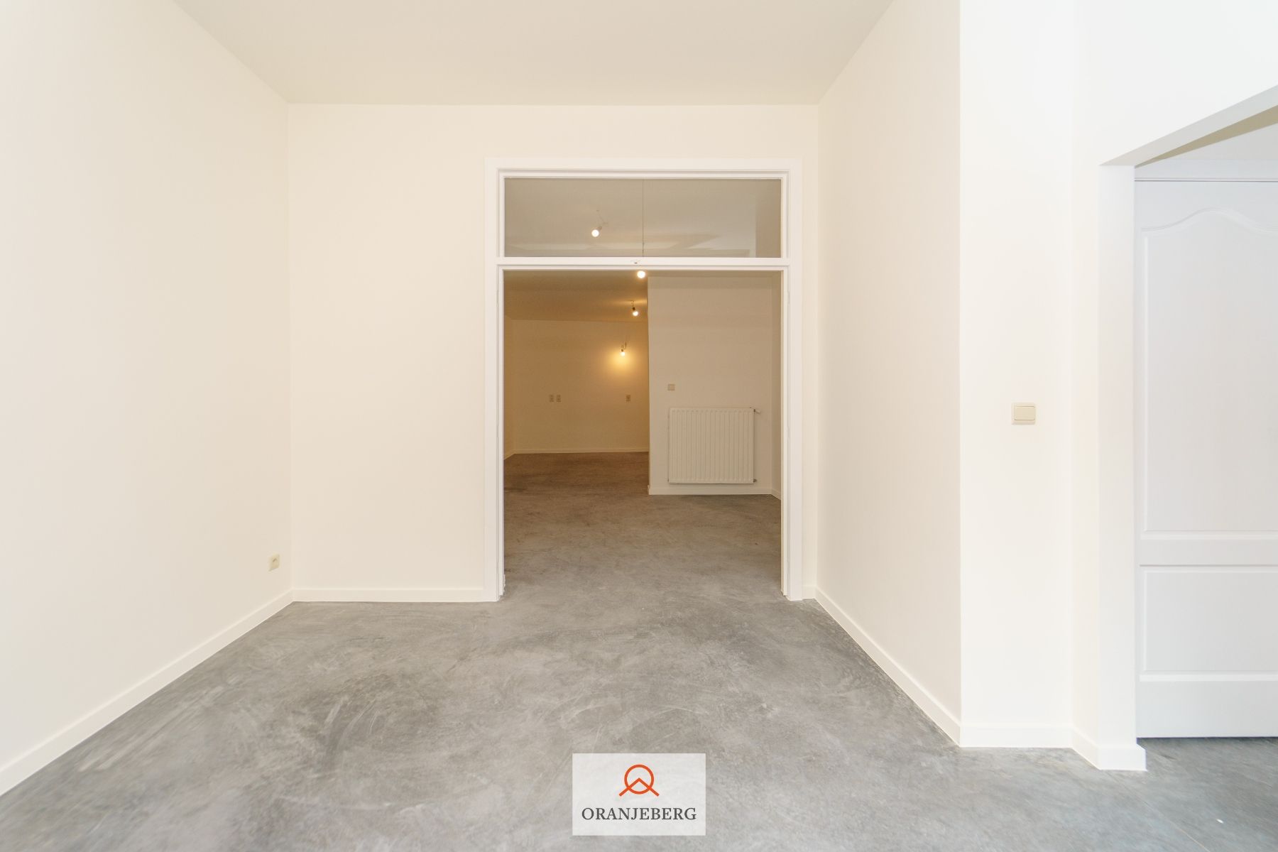 Gerenoveerd gelijkvloerse commerciële ruimte vlakbij UZ foto 5