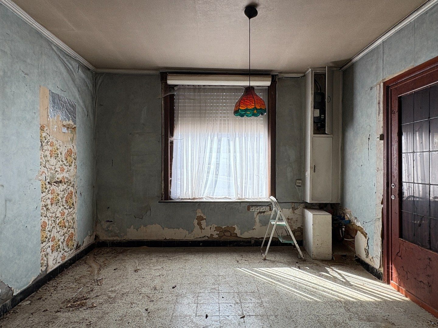 Grote te renoveren woning met zijdeur op 295 m² foto 4