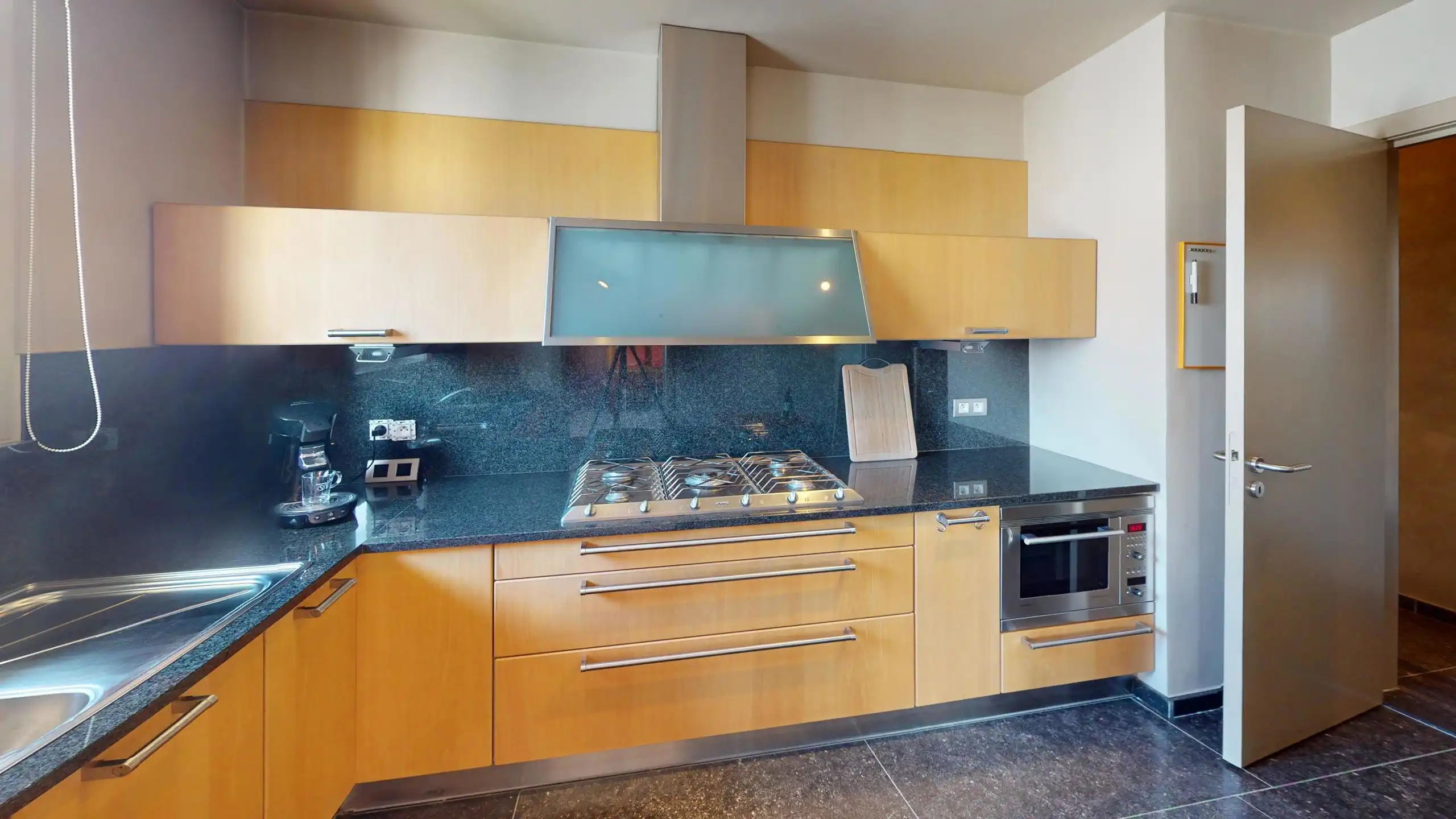 ANTWERPEN CENTRAAL - Gemeubeld appartement  foto 5