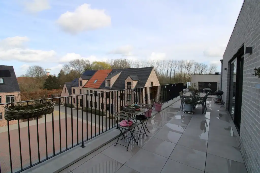 Zeer mooi dakappartement met dubbele garagebox foto 17