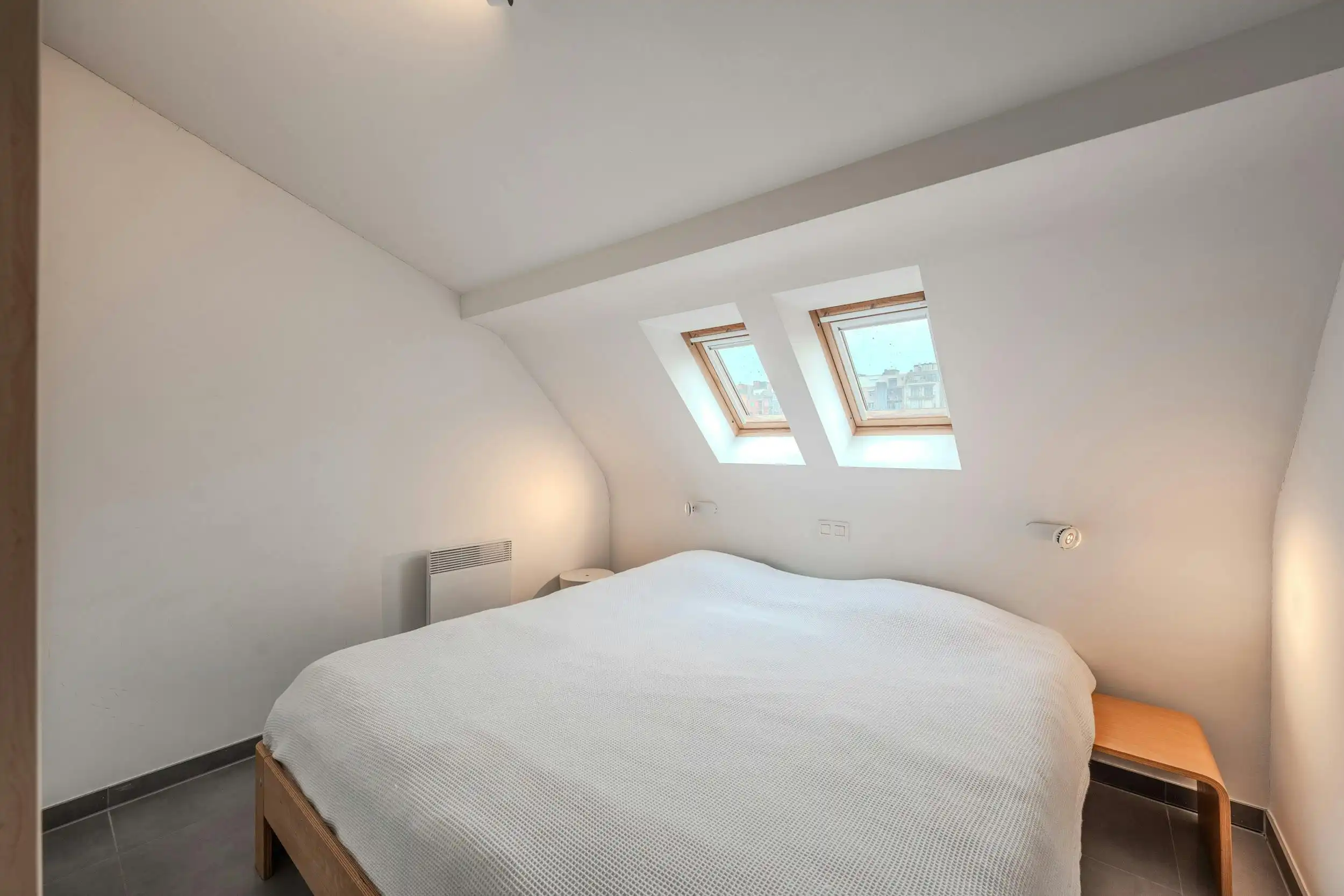 Instapklaar appartement vlak achter de vernieuwde Zeedijk! foto 11