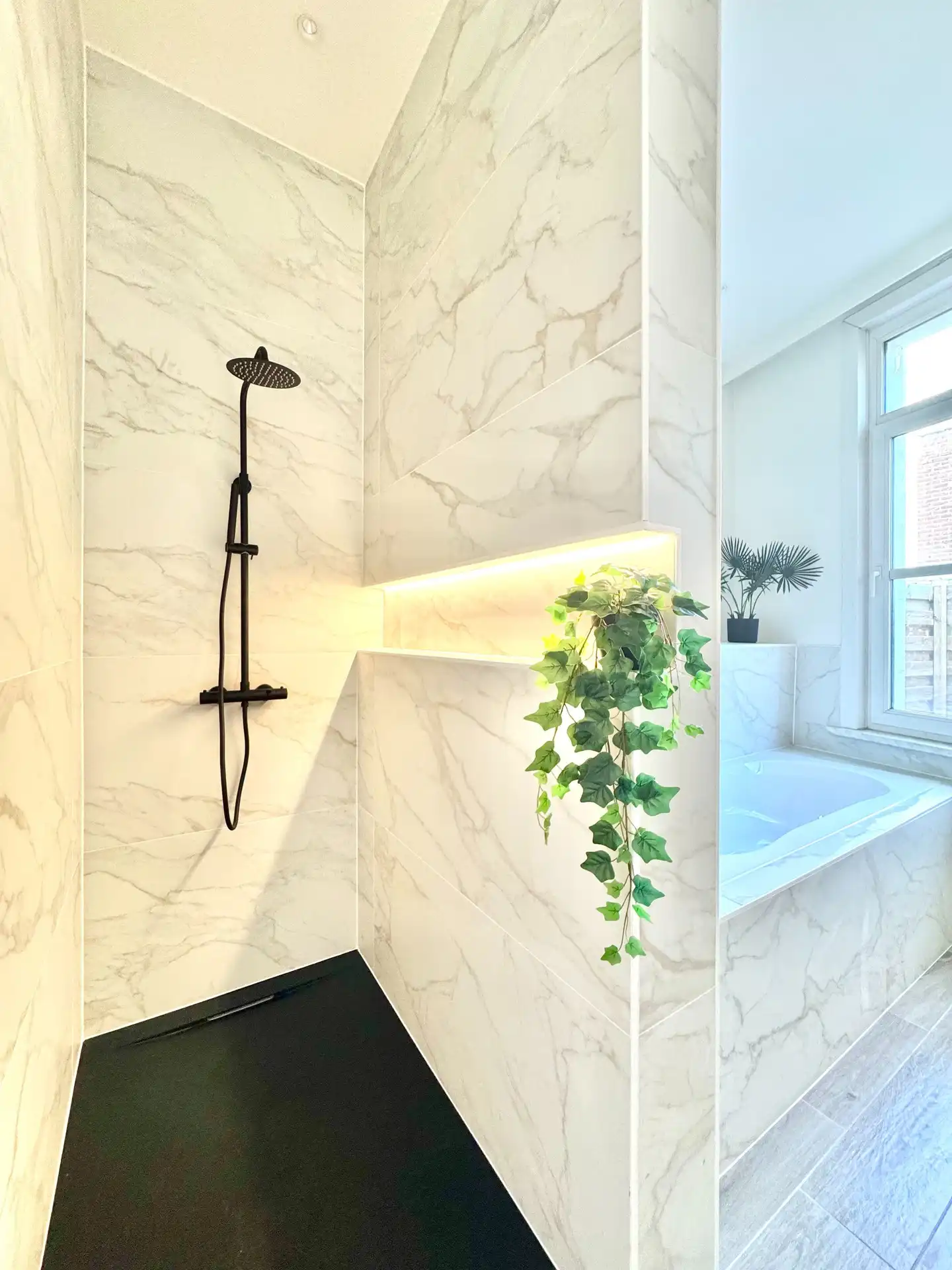 VOLLEDIG GERONOVEERDE WONING | 3 KAMERS | EPC B foto 21