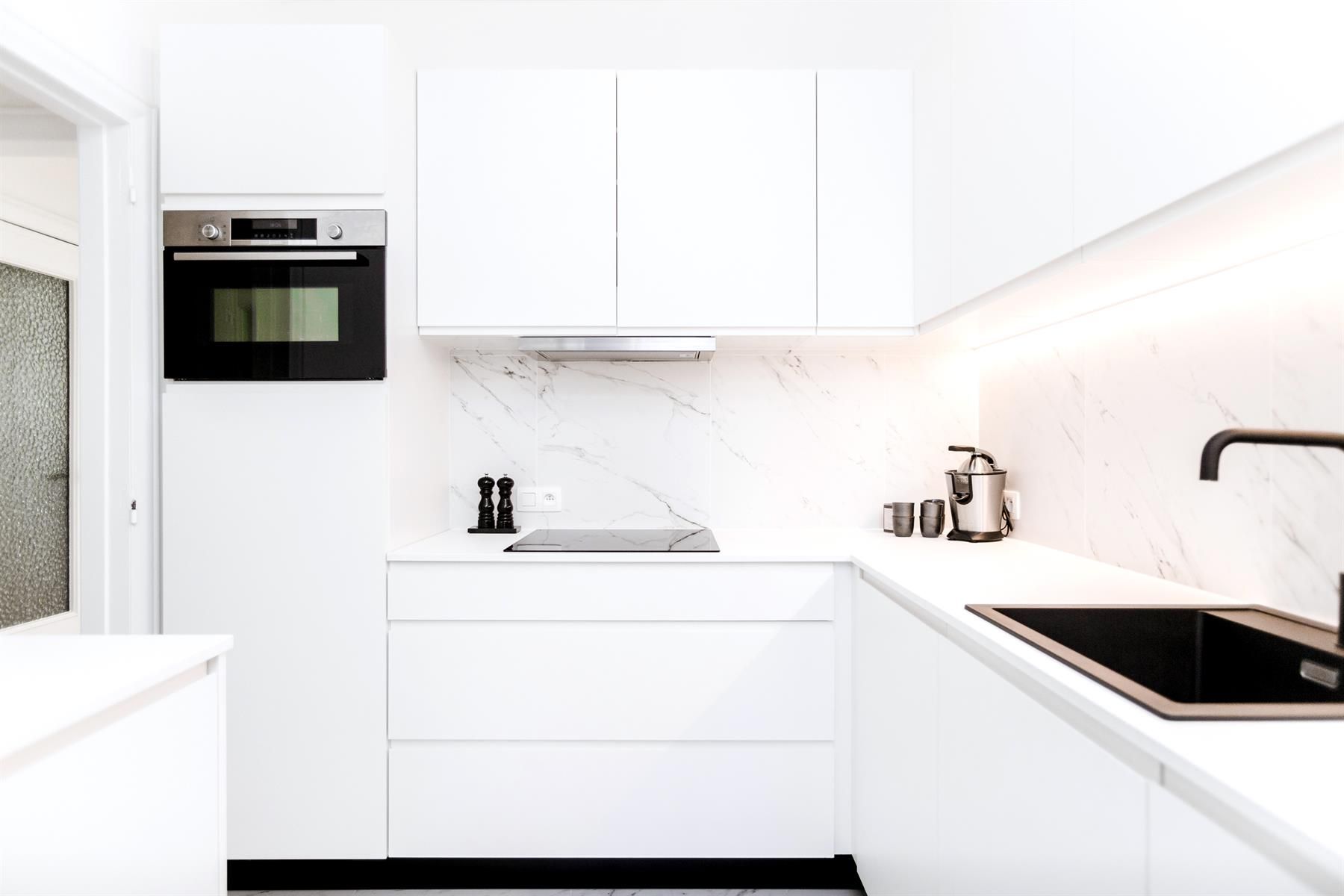 Charmant 2slpk-appartement met behoud van art-deco elementen foto 4