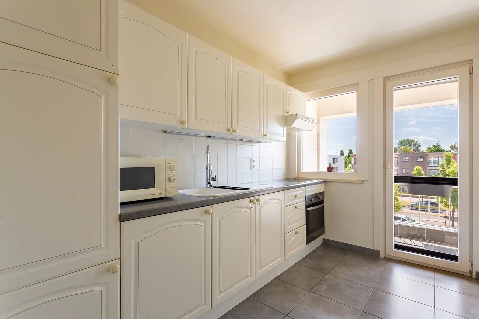 Ruim 3-slaapkamerappartement nabij Rivierenhof foto 13