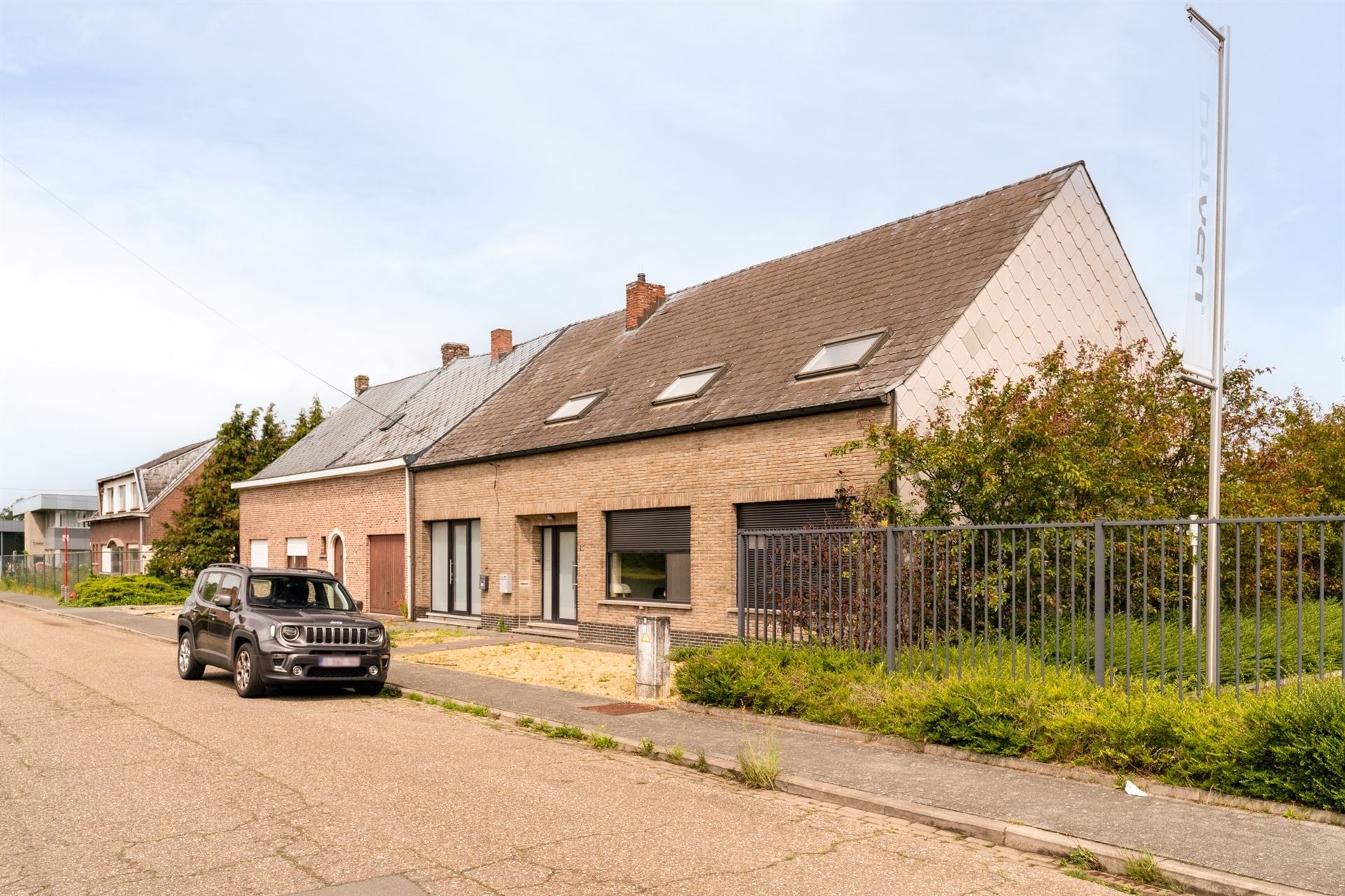 Gelijkvloers app met tuin, garage en carport! foto 16