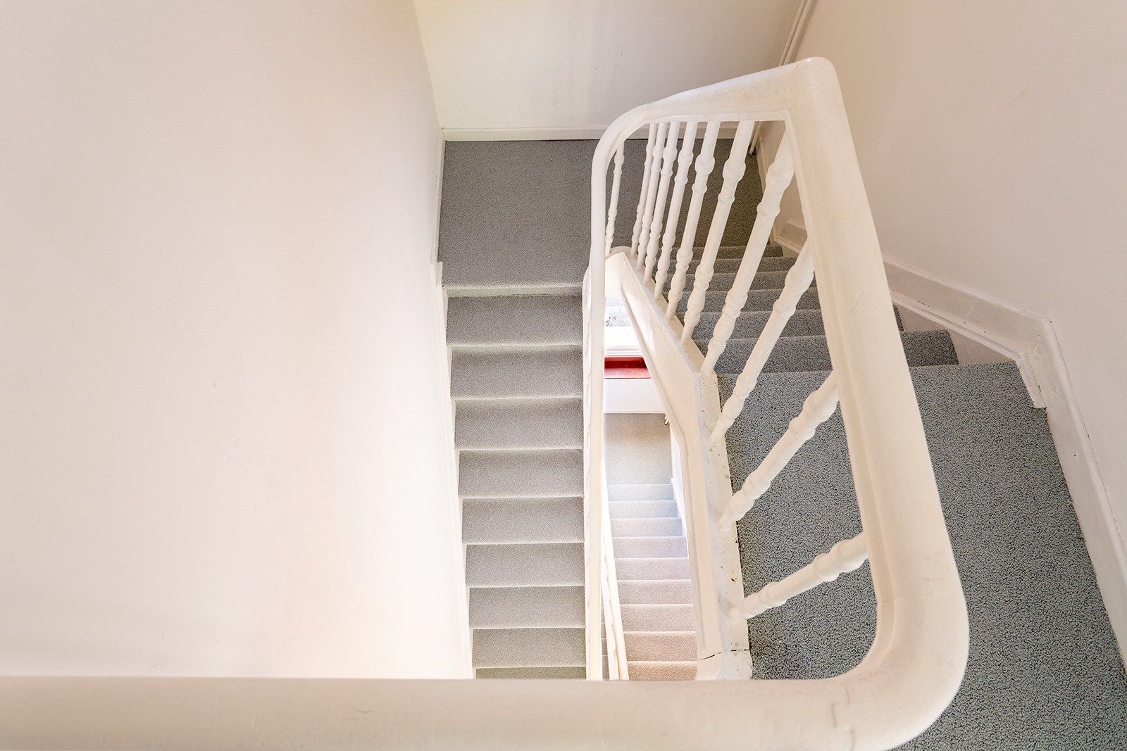 Woning met 6 slaapkamers, volledig naar eigen smaak renoveren foto 18