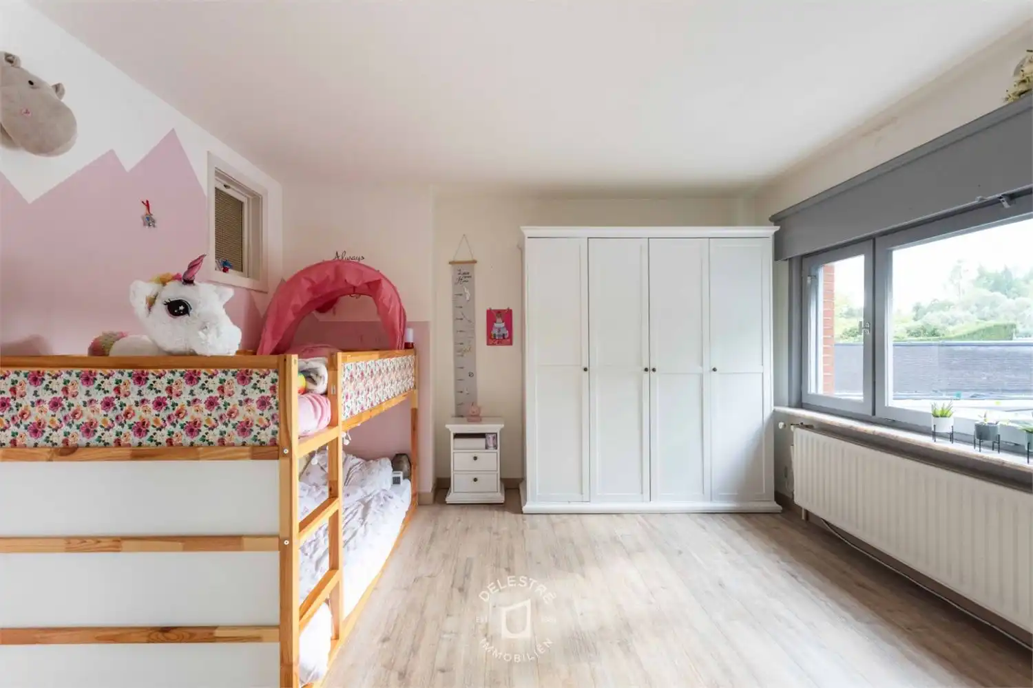 ** IN OPTIE ** GERENOVEERDE WONING MET 6 SLPK. EN TUIN foto 21