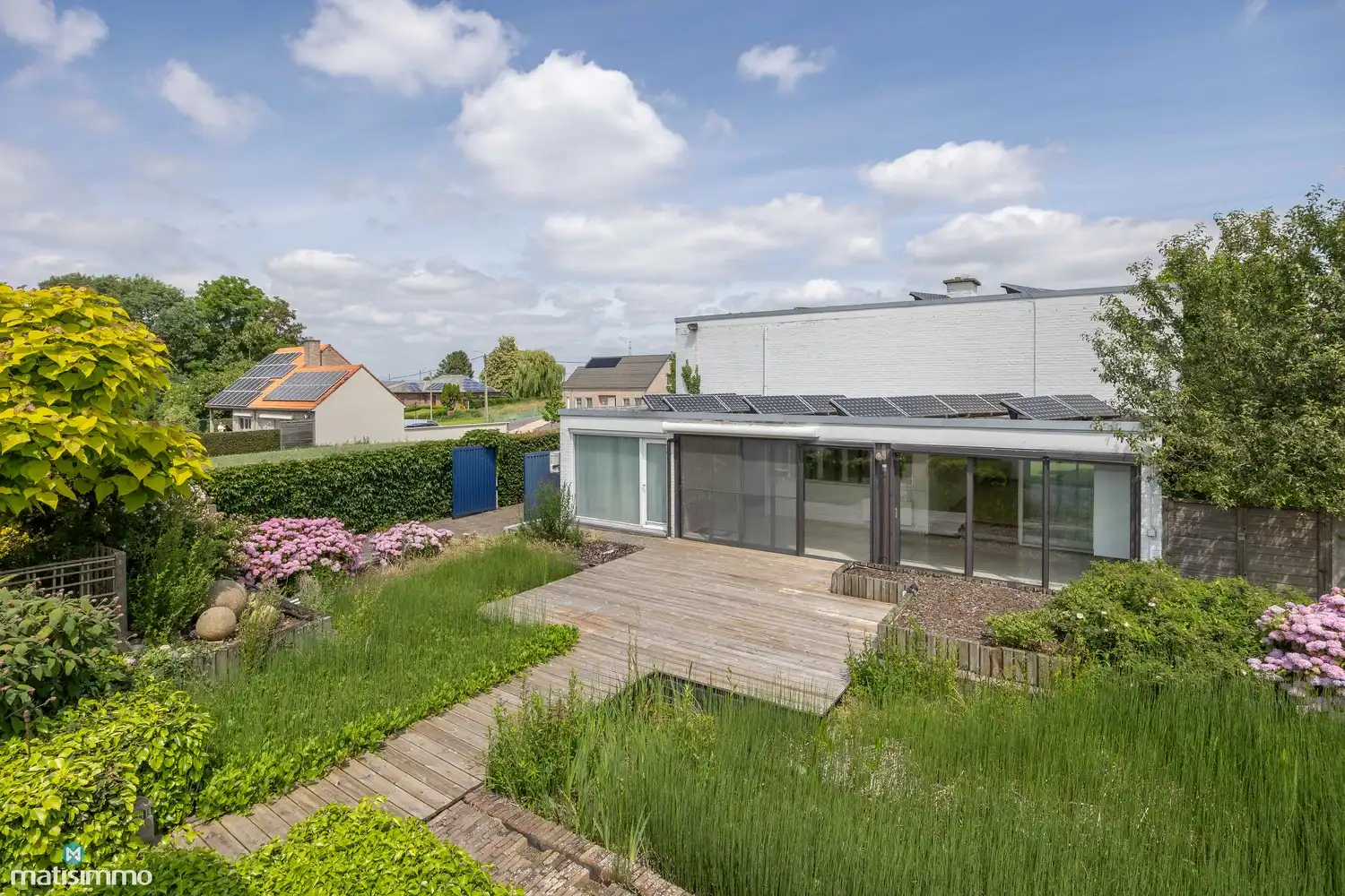 VERRASSEND RUIME, VRIJSTAANDE WONING MET MULTIFUNCTIONELE RUIMTE (TANDARTSPRAKTIJK), DUBBELE GARAGE EN RUIME ZUIDWEST-GEORIENTEERDE TUIN IN VAL-MEER foto 42