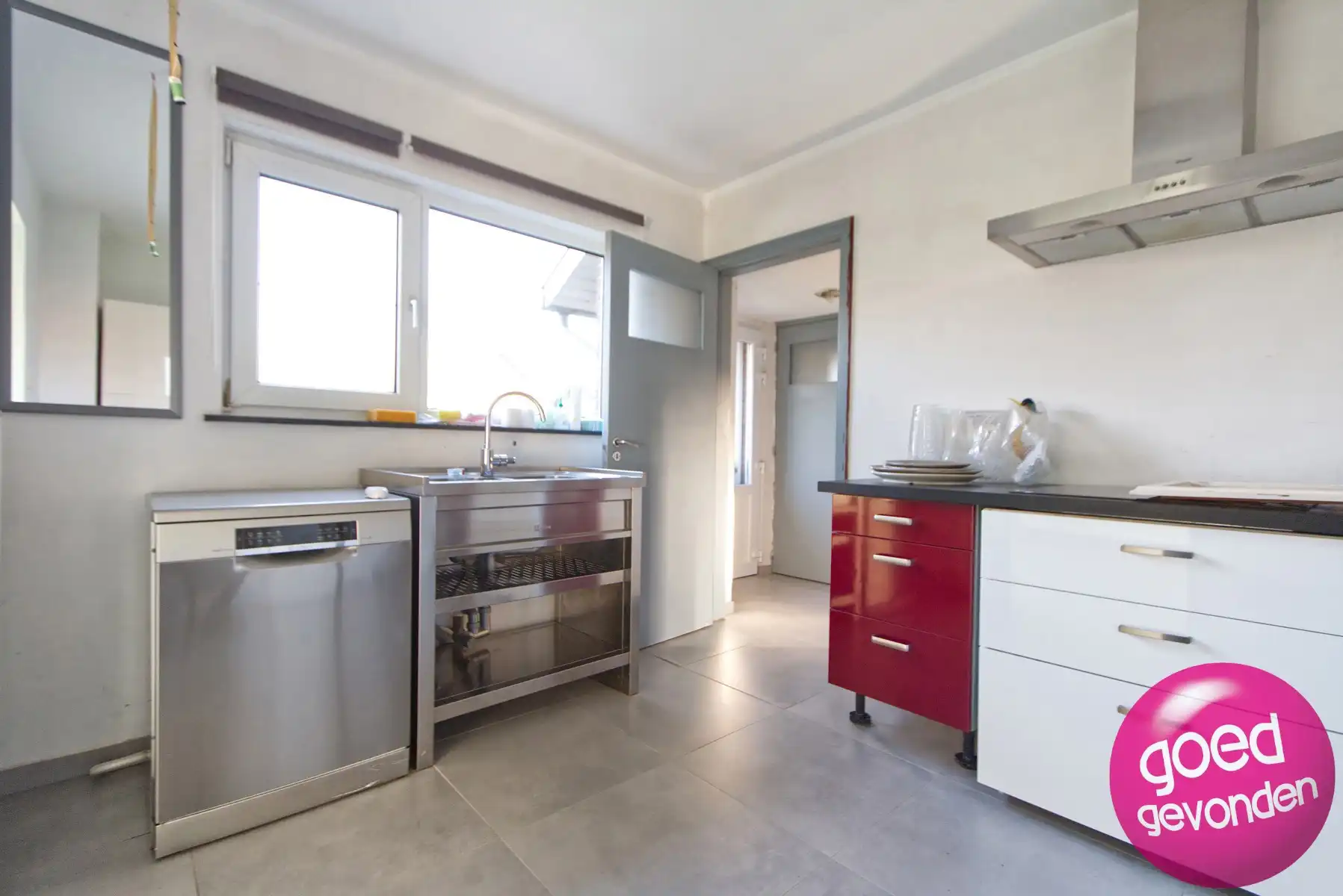 GEZINSWONING - 3 SLK - TERRAS - TUIN - GARAGE - PARKING foto 8