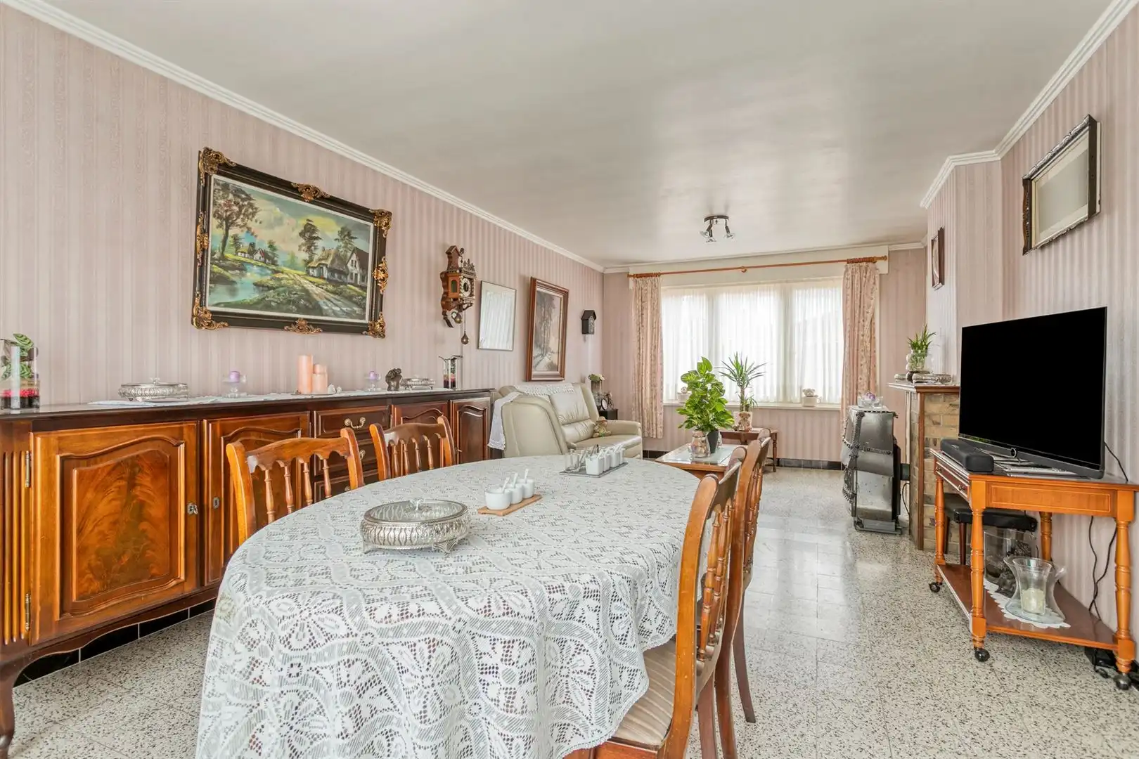 Te renoveren woning te Heurne foto 8