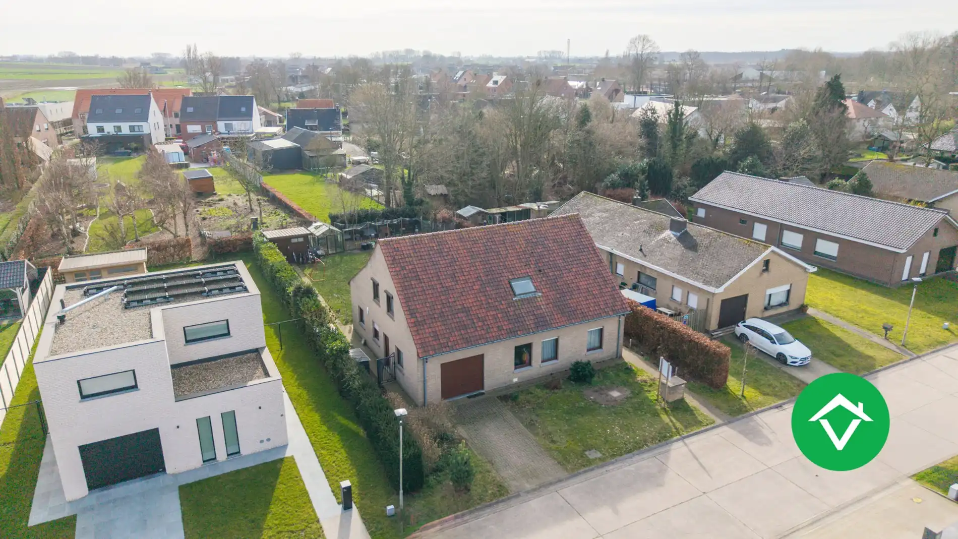 Alleenstaande woning met 5 slaapkamers en garage te Koekelare foto 24