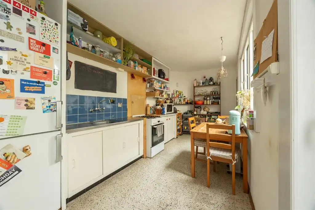 Karaktervolle herenwoning met koer foto 7