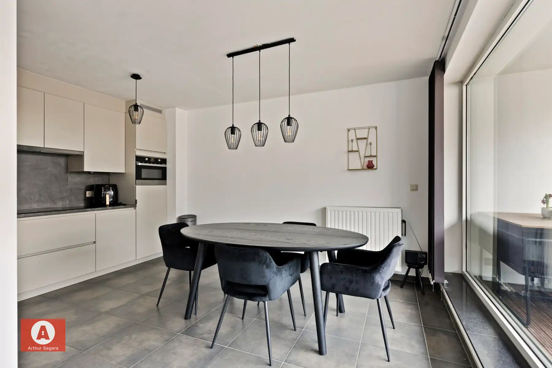 Energiezuinig appartement + autostaanplaats + kelder-berging foto 10