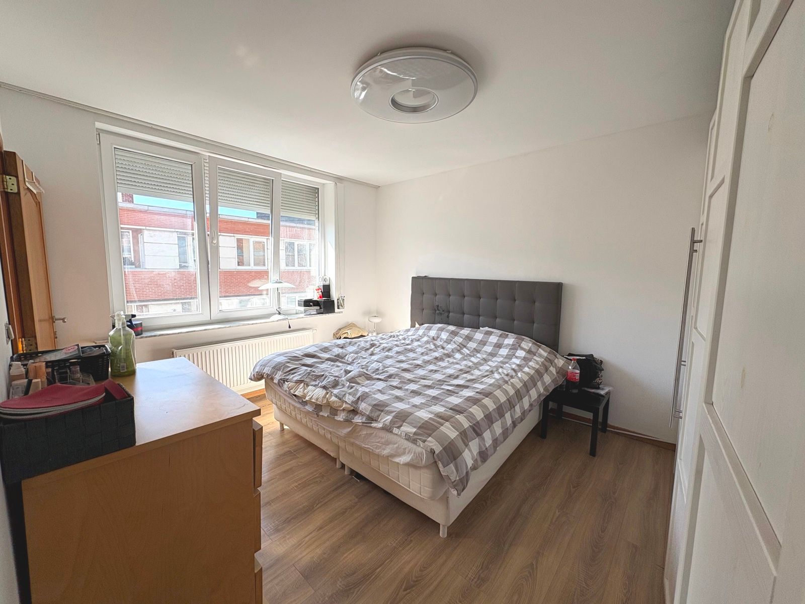 WSB-immo: Volledig gerenoveerde gezinswoning met stadstuin! foto 9
