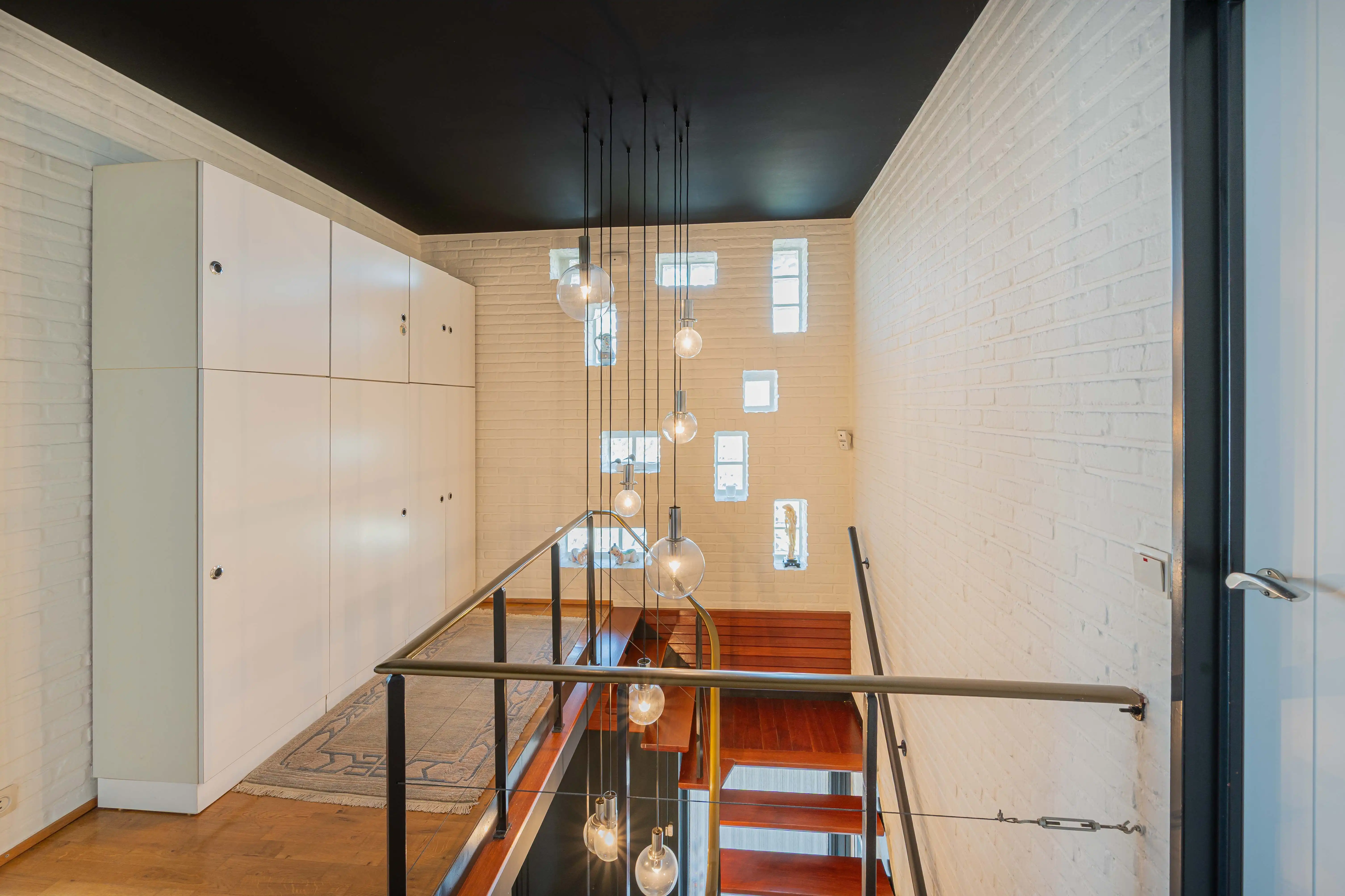 Te moderniseren karaktervolle woning op centrale locatie! foto 12