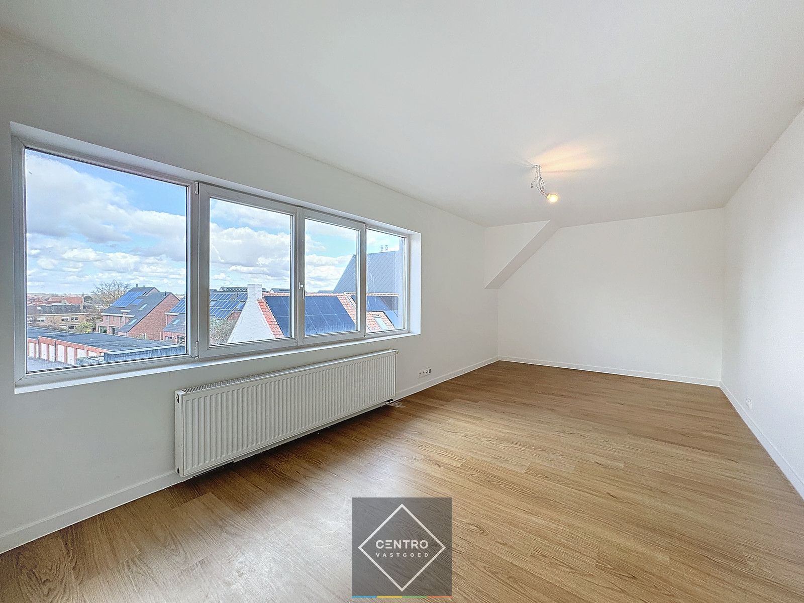 RUIM appartement met 3 slpks en 2 badks te Lauwe! foto 13