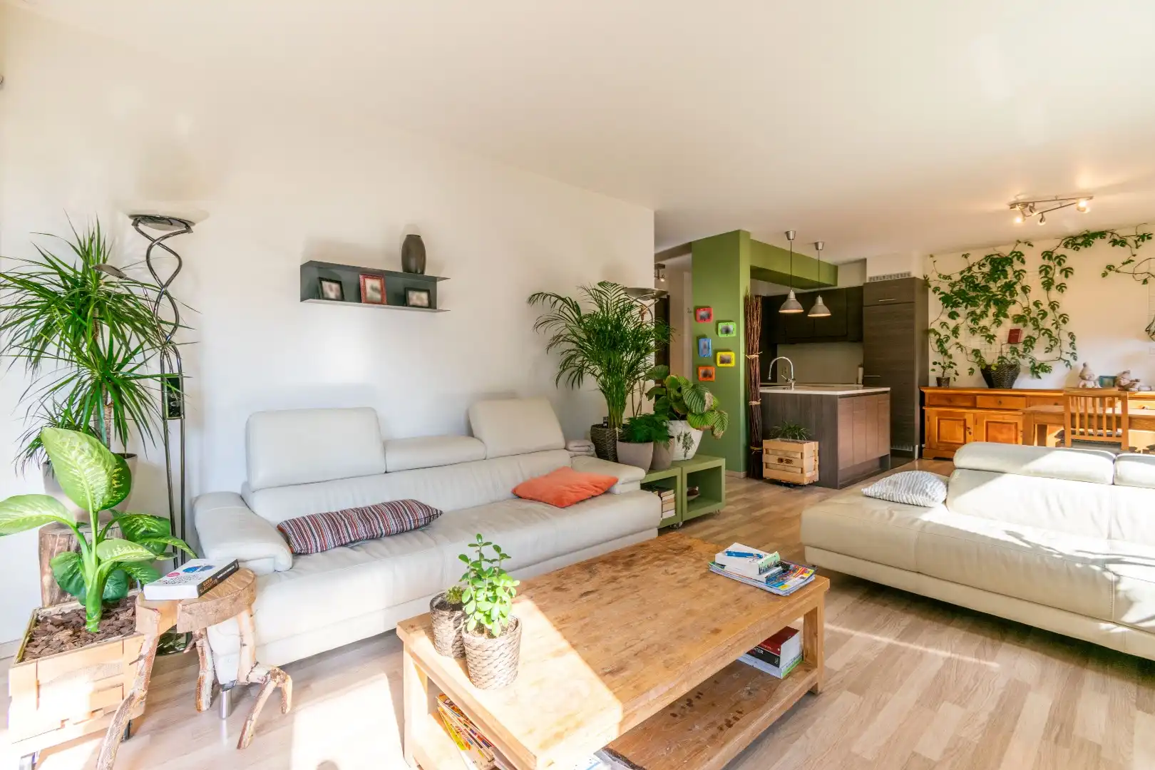 INSTAPKLAAR APP MET 2 SLAAPKAMERS, TERRAS & GARAGE! foto 7